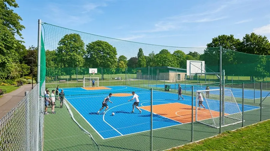 Redes de Proteção: Normas Técnicas, Segurança Residencial e Quadras Esportivas Redes de Proteção: Normas Técnicas, Segurança Residencial e Quadras Esportivas